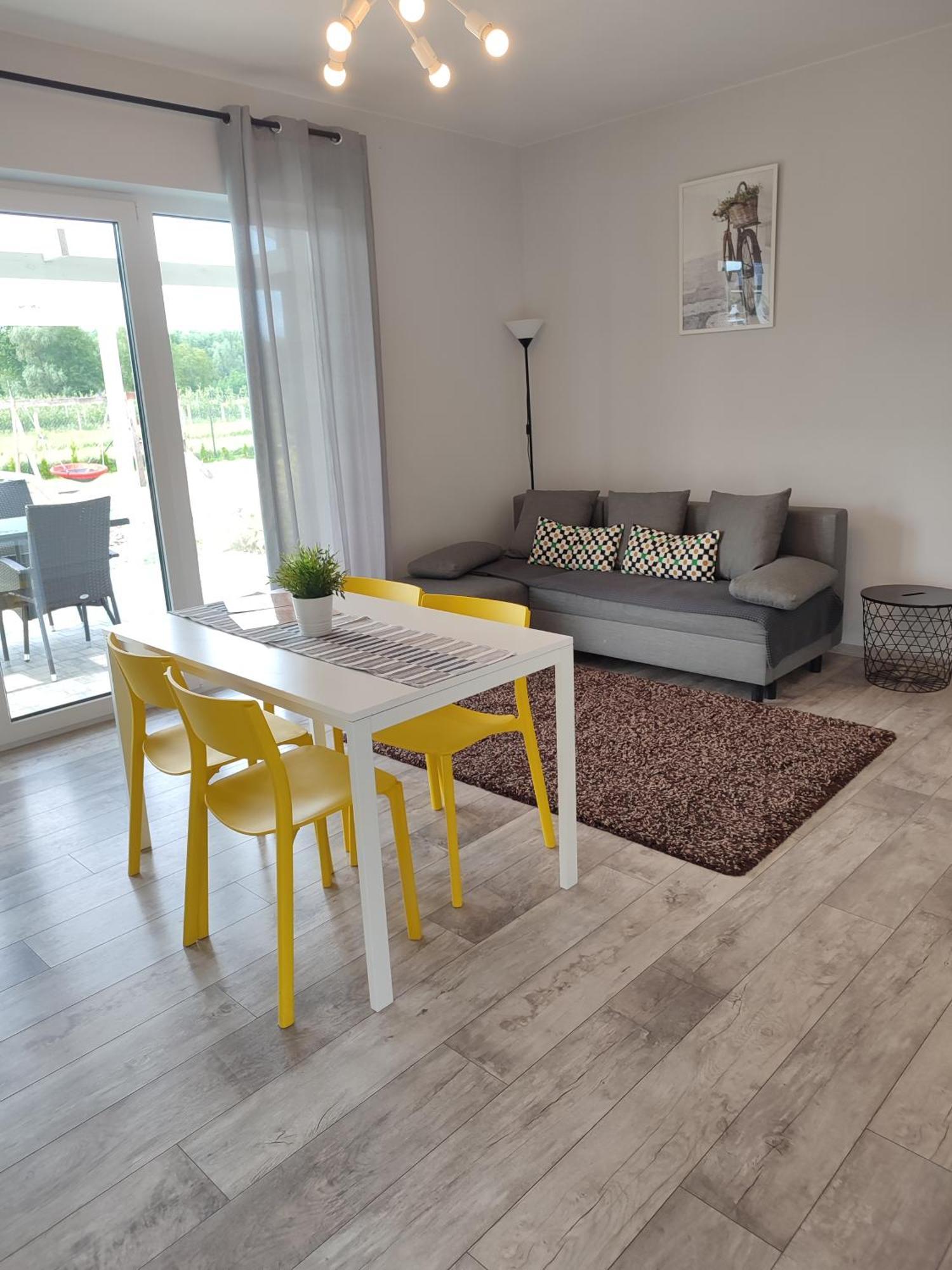 Apartamenty Wilga Z Calorocznym Jacuzzi I Letnim Basenem Pokoj fotografie