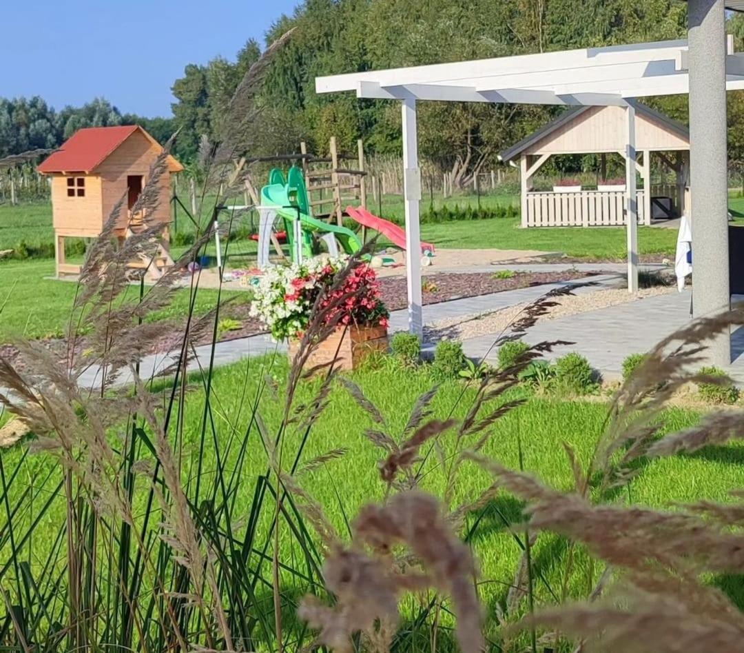 Apartamenty Wilga Z Calorocznym Jacuzzi I Letnim Basenem Exteriér fotografie